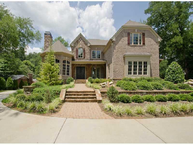 6 bedroom, 7,620 sq ft single family residence sold at 4674 Mystic Drive, Atlanta, GA 30342