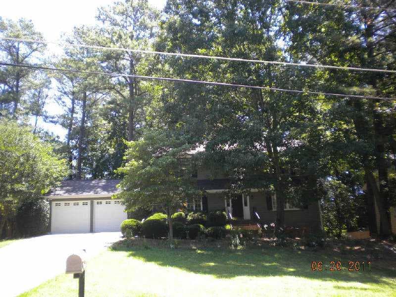 4 bedroom, 2,288 sq ft single family residence sold at 7135 Northgreen Drive, Atlanta, GA 30328