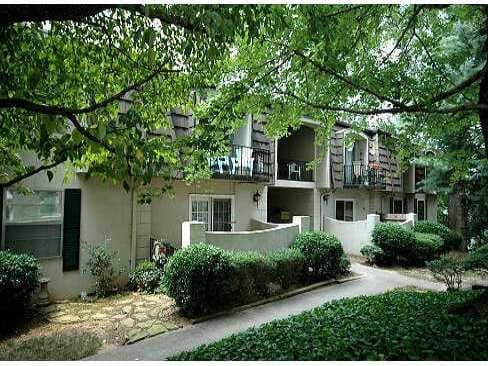 2 bedroom, 1,094 sq ft condominium sold at 725 Dalrymple Road 5J, Atlanta, GA 30328