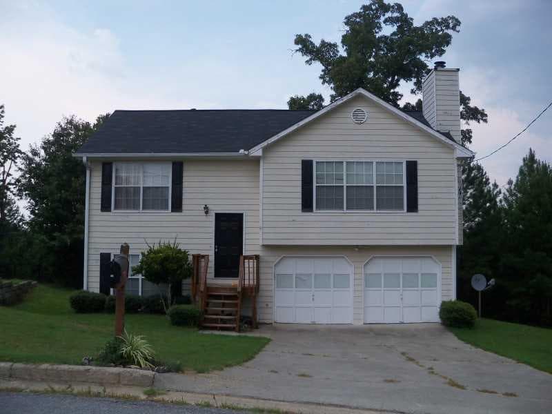 3 bedroom, 1,432 sq ft single family residence sold at 1079 Megan Court, Sugar Hill, GA 30518