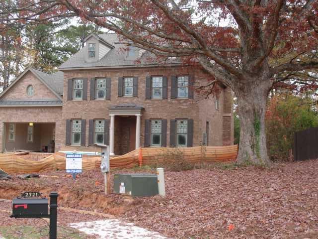 5 bedroom, 3,310 sq ft single family residence sold at 2527 Wallace Lane, Dunwoody, GA 30360