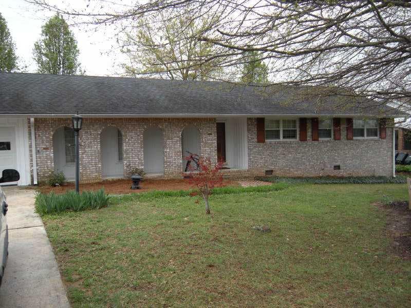 3 bedroom, 1,761 sq ft single family residence sold at 2479 Kingsland Drive, Atlanta, GA 30360