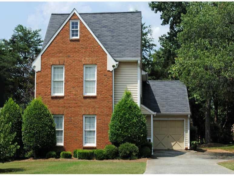 2 bedroom single family residence sold at 202 Roswell Green Lane, Roswell, GA 30075
