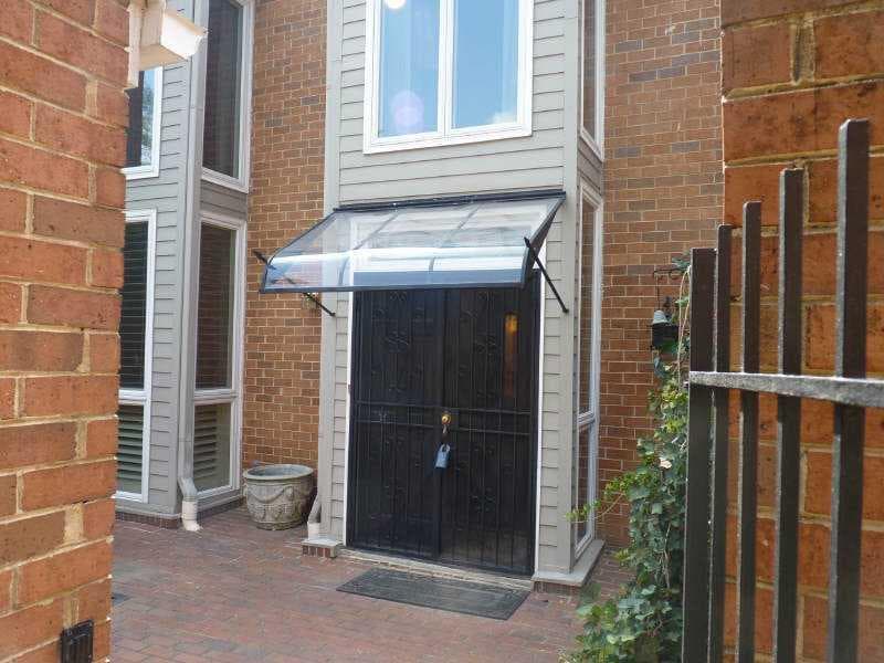 4 bedroom, 2,536 sq ft townhouse sold at 3 Willow Glen 3, Atlanta, GA 30342