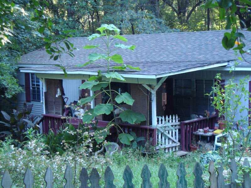 3 bedroom single family residence sold at 300 PIONEER Trail, Cartersville, GA 30120
