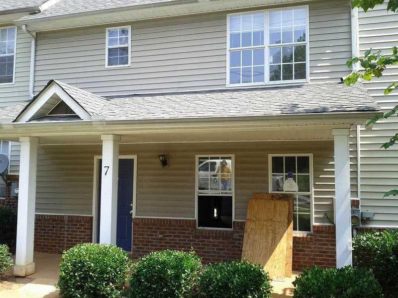 2 bedroom townhouse sold at 3181 Lakewood Avenue 503, Atlanta, GA 30310
