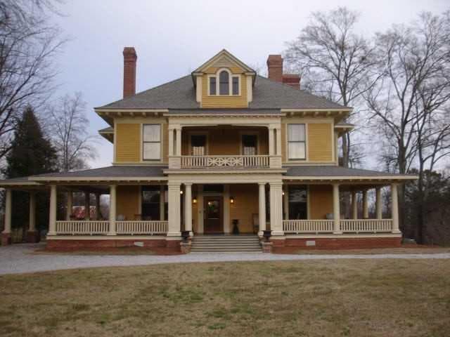 5 bedroom single family residence sold at 475 E Main Street, Buford, GA 30518