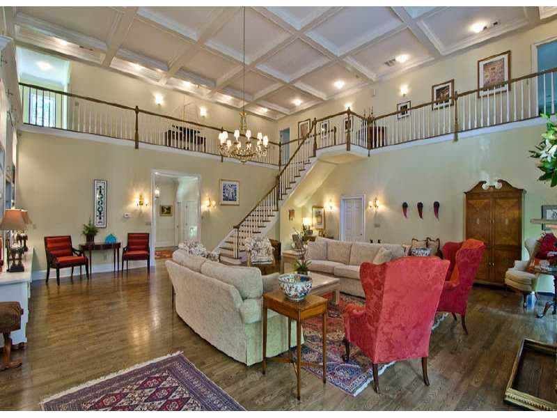 5 bedroom, 5,549 sq ft single family residence sold at 3880 Beechwood Drive, Atlanta, GA 30327