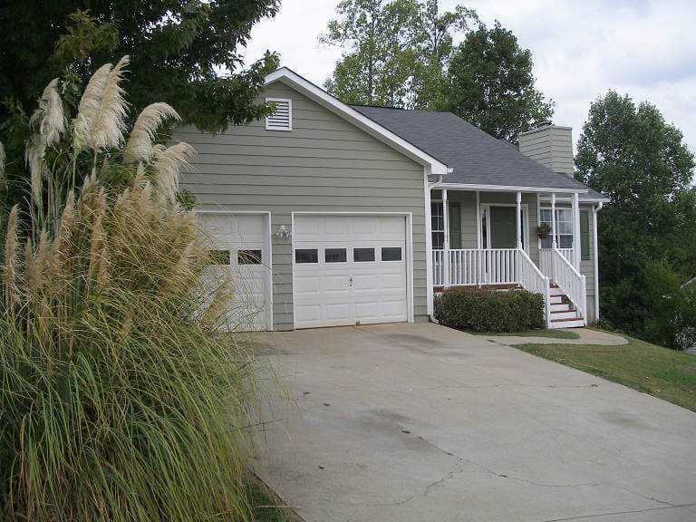 4 bedroom, 3,016 sq ft single family residence sold at 747 Shoal Circle, Lawrenceville, GA 30046
