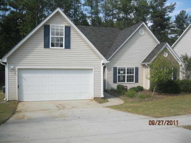 4 bedroom, 1,784 sq ft single family residence sold at 1445 STEPHENS POND View, Loganville, GA 30052