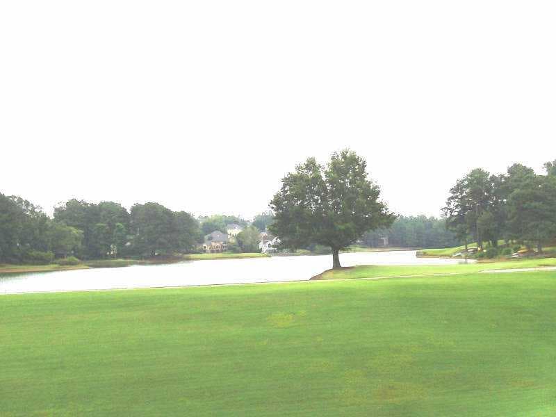 3 bedroom single family residence sold at 155 Kinross Court, Roswell, GA 30076