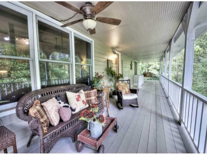 3 bedroom single family residence sold at 159 Hickory Street, Roswell, GA 30075