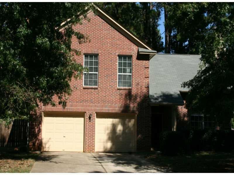 3 bedroom, 1,796 sq ft single family residence sold at 215 PINEWALK Way, Alpharetta, GA 30022
