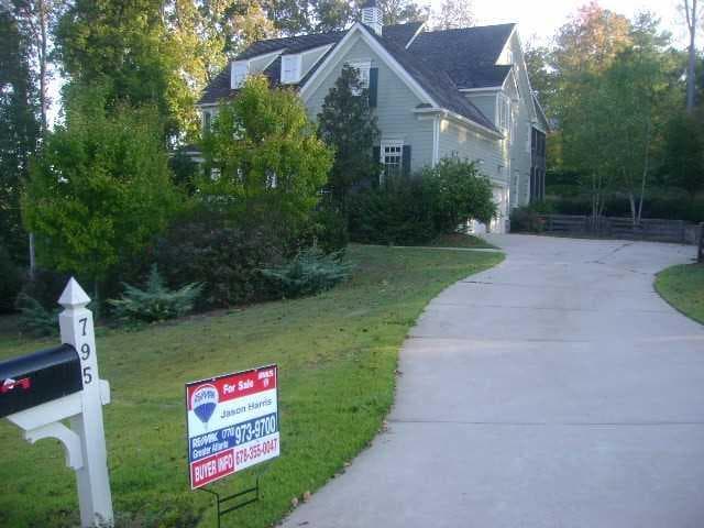 795 OWENS LAKE Road, Alpharetta, GA 30004 — most recent listing photo