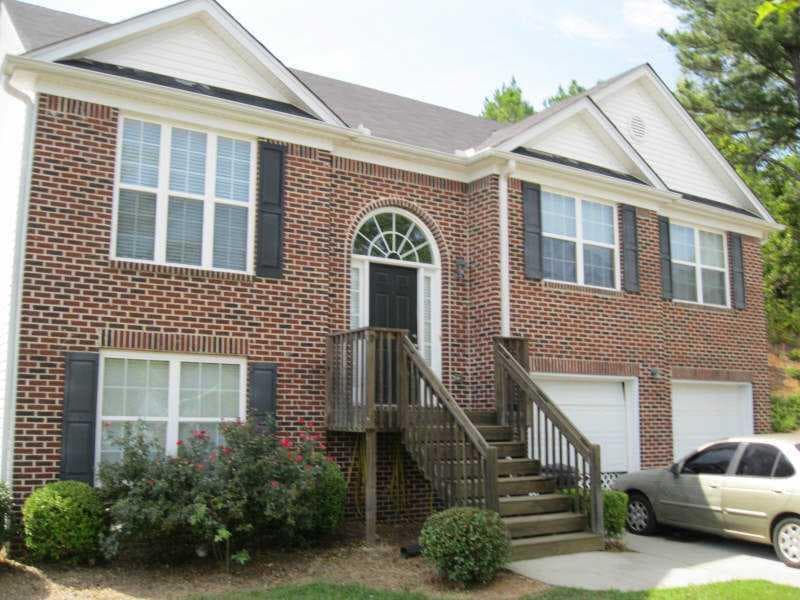 4 bedroom, 2,366 sq ft single family residence sold at 5600 Aria Court, Buford, GA 30518