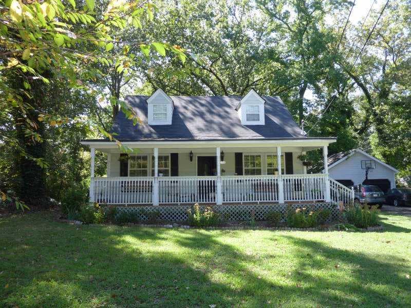 3 bedroom, 1,843 sq ft single family residence sold at 2595 White Oak Drive, Decatur, GA 30032
