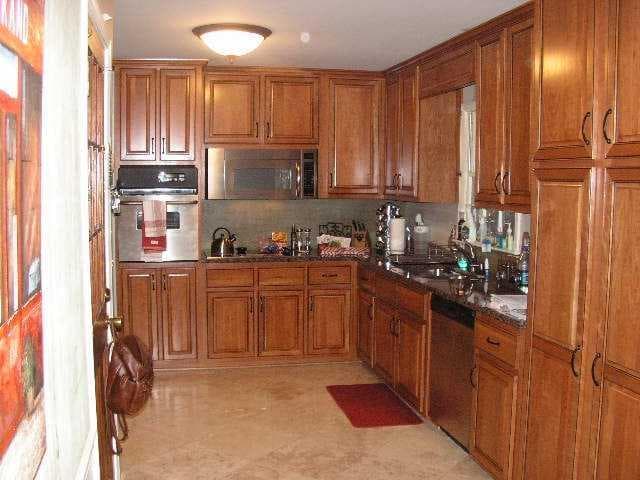 125 Sunset Court, Roswell, GA 30075 — most recent listing photo
