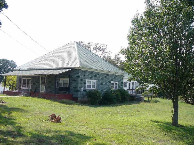 221 New Hope Road, Lavonia, GA 30553 — most recent listing photo