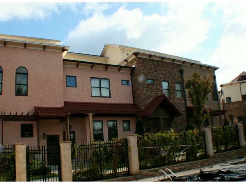 3 bedroom, 2,124 sq ft townhouse sold at 113 Kiram Terrace 113, Atlanta, GA 30331