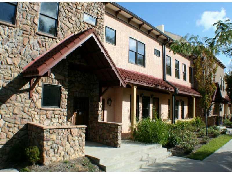 4 bedroom, 2,396 sq ft townhouse sold at 121 Kiram Terrace 121, Atlanta, GA 30331