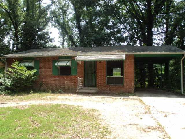 3 bedroom, 875 sq ft single family residence sold at 3560 NW Fairlaine Drive, Atlanta, GA 30331