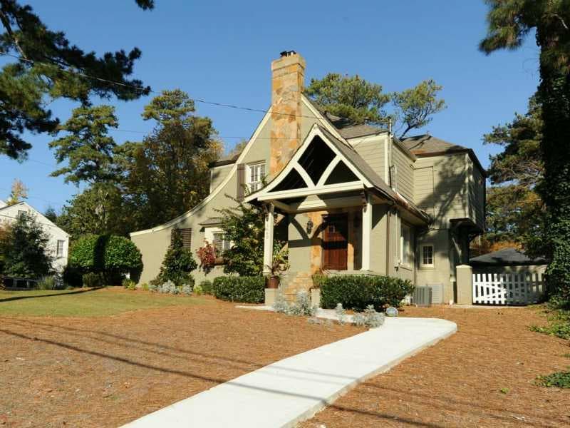 3 bedroom, 2,075 sq ft single family residence sold at 1660 Johnson Road, Atlanta, GA 30306