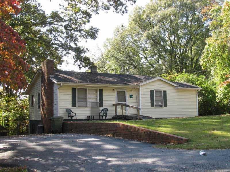 1004 Valley Drive, Smyrna, GA 30080 — most recent listing photo