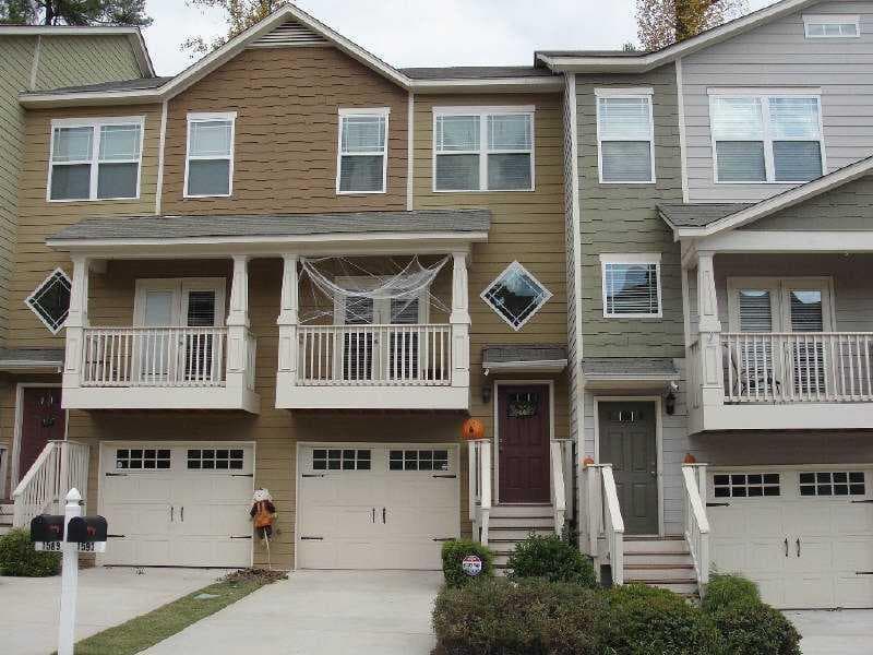 3 bedroom, 1,326 sq ft condominium sold at 1593 Liberty Parkway 1593, Atlanta, GA 30318