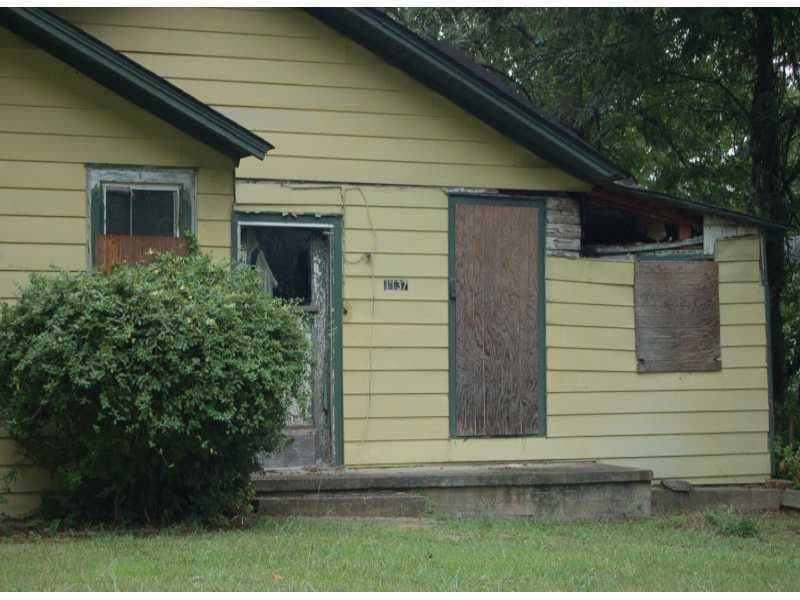 3 bedroom, 1,203 sq ft single family residence sold at 1137 SAINT JAMES Place, Atlanta, GA 30318