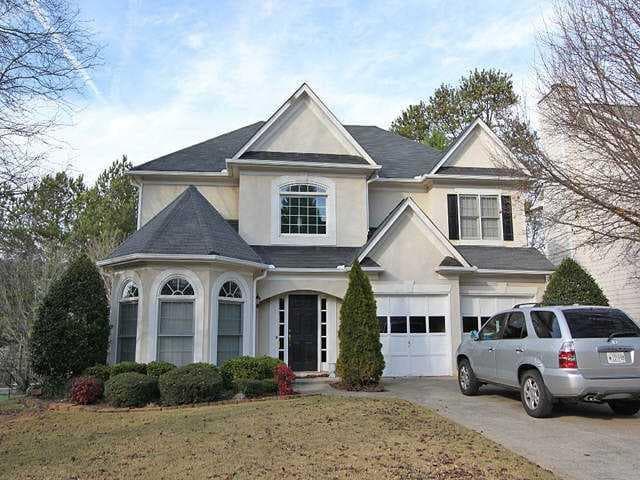 4 bedroom, 2,601 sq ft single family residence sold at 9550 Knollcrest Boulevard, Johns Creek, GA 30022