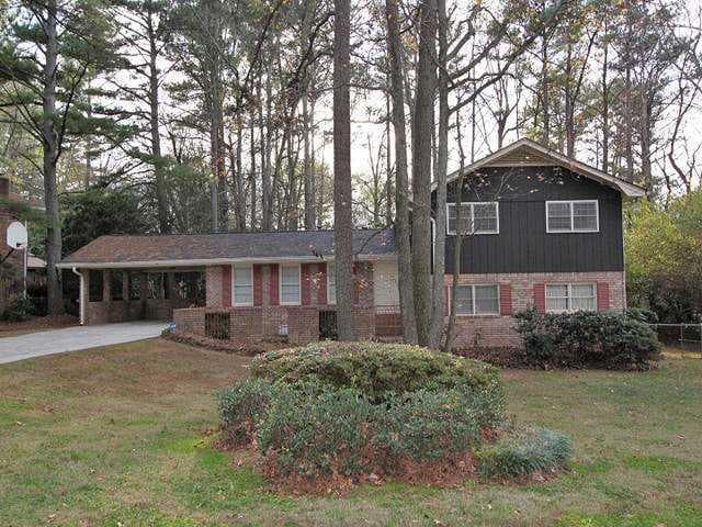 4 bedroom, 2,800 sq ft single family residence sold at 3010 Evans Woods Drive, Atlanta, GA 30340