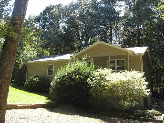 3637 Stonewall Drive, Kennesaw, GA 30152 — most recent listing photo