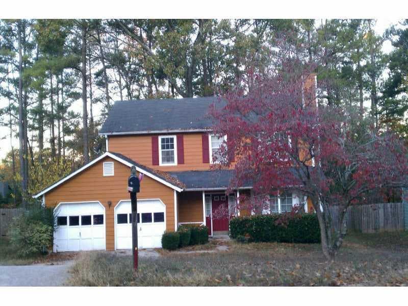 3 bedroom, 1,764 sq ft single family residence sold at 805 Fox Valley Drive, Stone Mountain, GA 30088