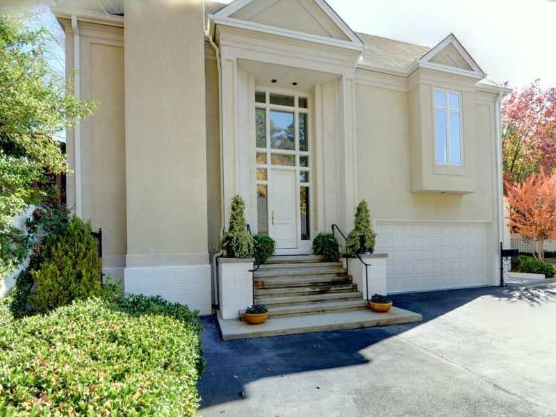 3 bedroom, 3,248 sq ft single family residence sold at 1100 Parker Place, Atlanta, GA 30324