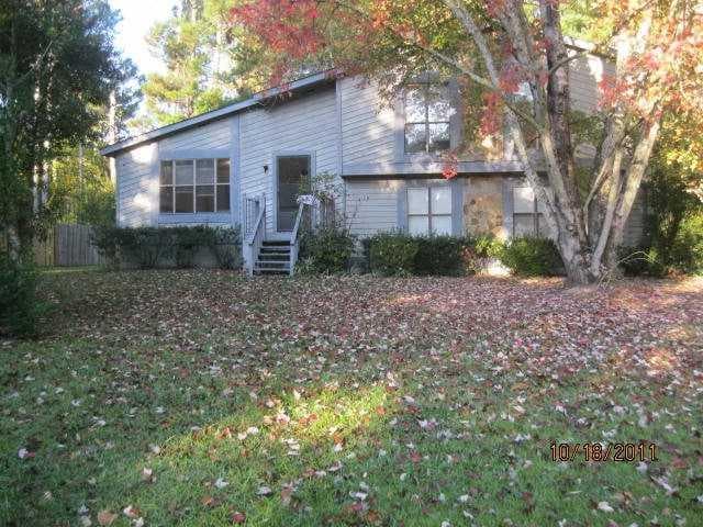 3 bedroom, 1,275 sq ft single family residence sold at 9700 PINE THICKET Way, Roswell, GA 30075