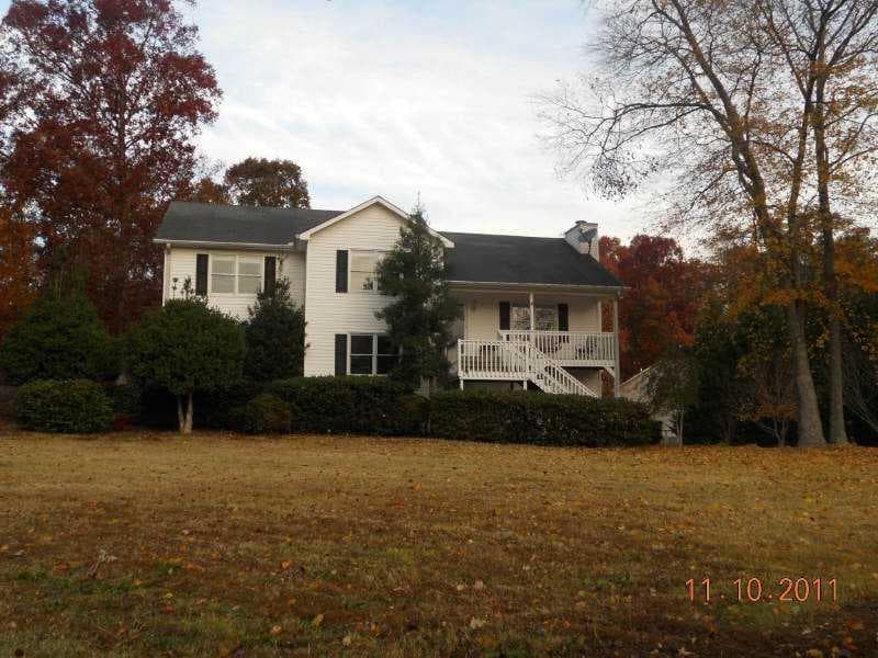 3 bedroom, 2,139 sq ft single family residence sold at 16 Pine  Hill Drive, White, GA 30184