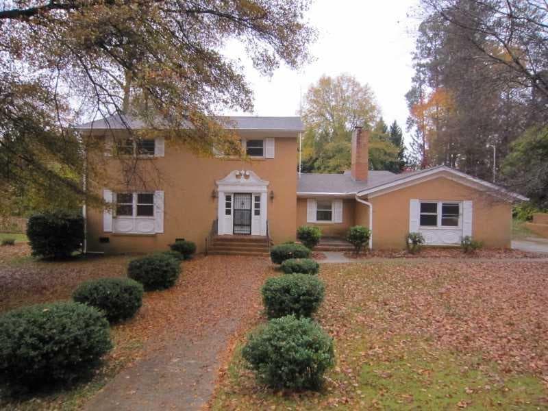 3 bedroom, 2,352 sq ft single family residence sold at 1304 Mohawk Drive, Lawrenceville, GA 30043