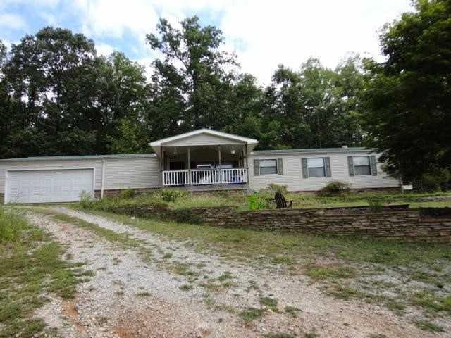 3 bedroom, 1,820 sq ft single family residence sold at 2120 FLETCHER Drive, Ball Ground, GA 30107