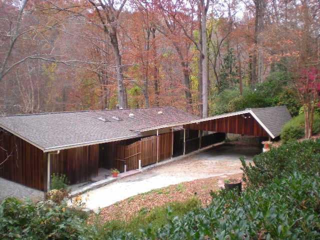 875 VISTAVIA Circle, Decatur, GA 30033 — most recent listing photo
