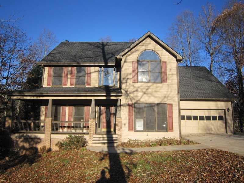 5 bedroom, 4,628 sq ft single family residence sold at 6220 Germantown Drive, Flowery Branch, GA 30542