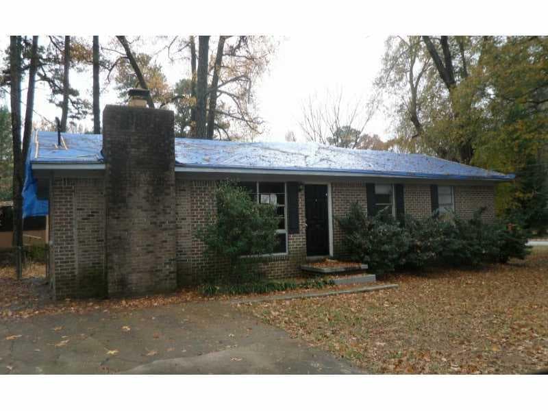 3 bedroom, 1,326 sq ft single family residence sold at 880 LANCELOT Drive, Norcross, GA 30071