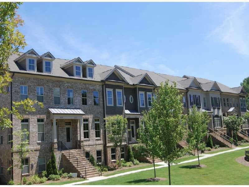 2 bedroom, 1,548 sq ft townhouse sold at 2440 GATEBURY Circle 2, Atlanta, GA 30341