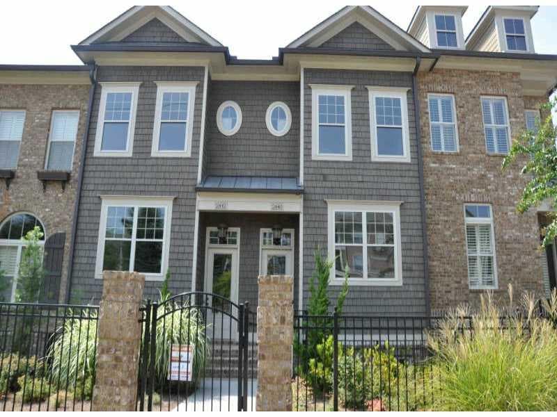 2 bedroom, 1,548 sq ft townhouse sold at 2442 GATEBURY Circle 3, Atlanta, GA 30341