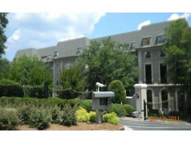 2 bedroom, 1,565 sq ft condominium sold at 2865 Lenox Road 101, Atlanta, GA 30324