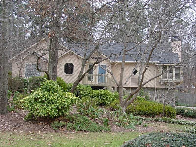 3 bedroom single family residence sold at 4924 Millers Trace, Duluth, GA 30096