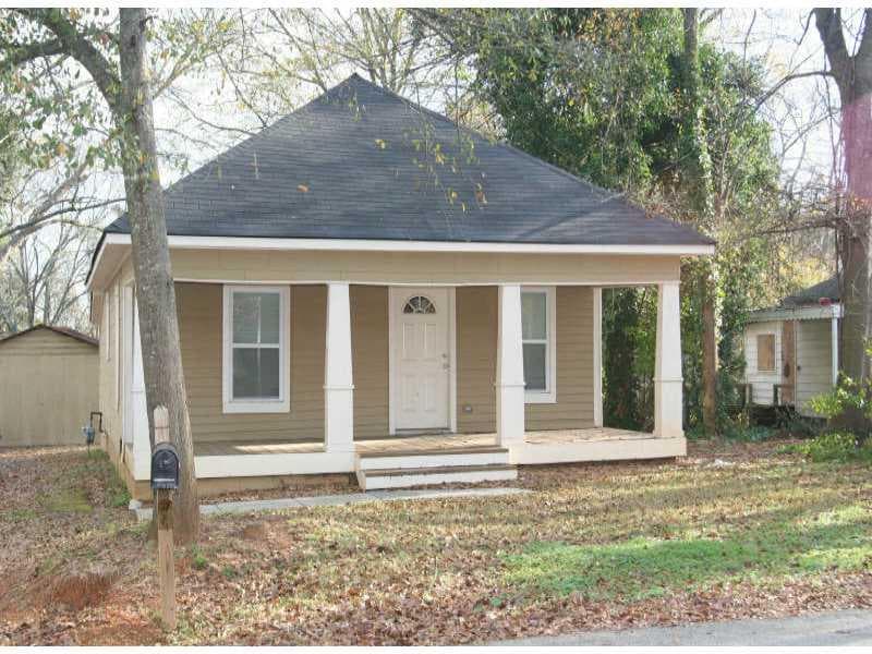 2 bedroom single family residence sold at 410 SOUTH Jones Street, Buford, GA 30518