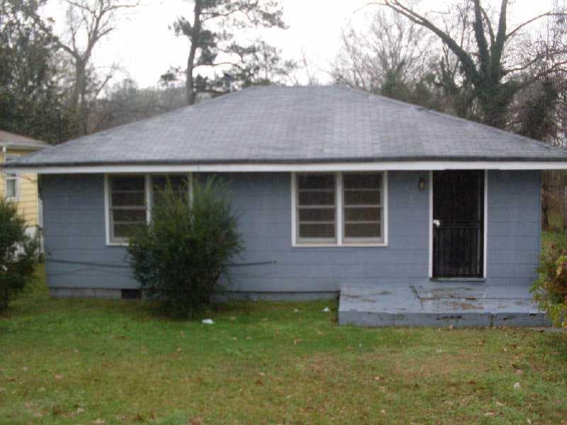 3 bedroom, 1,203 sq ft single family residence sold at 2280 Larchwood Street, Atlanta, GA 30310