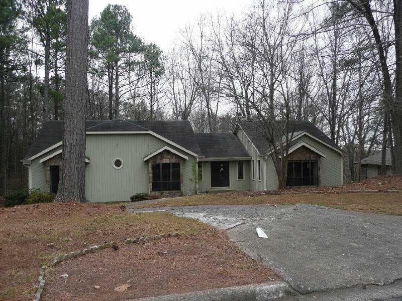 125 Mount Shasta Lane, Alpharetta, GA 30022 — most recent listing photo