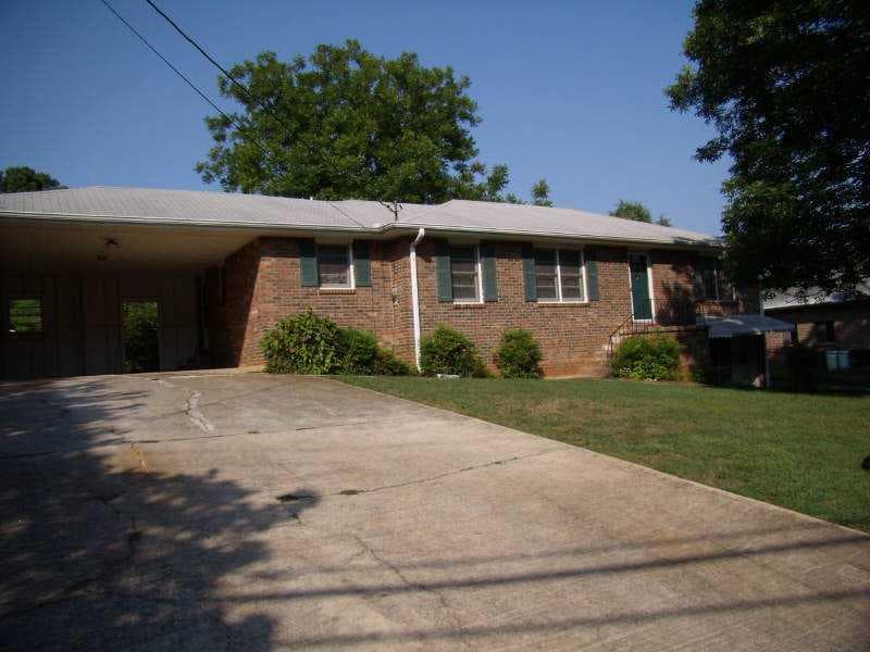 2731 BANKSTONE Drive, Marietta, GA 30064 — most recent listing photo