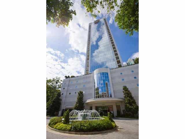 3 bedroom, 2,742 sq ft condominium sold at 2828 Peachtree Road 1601, Atlanta, GA 30305